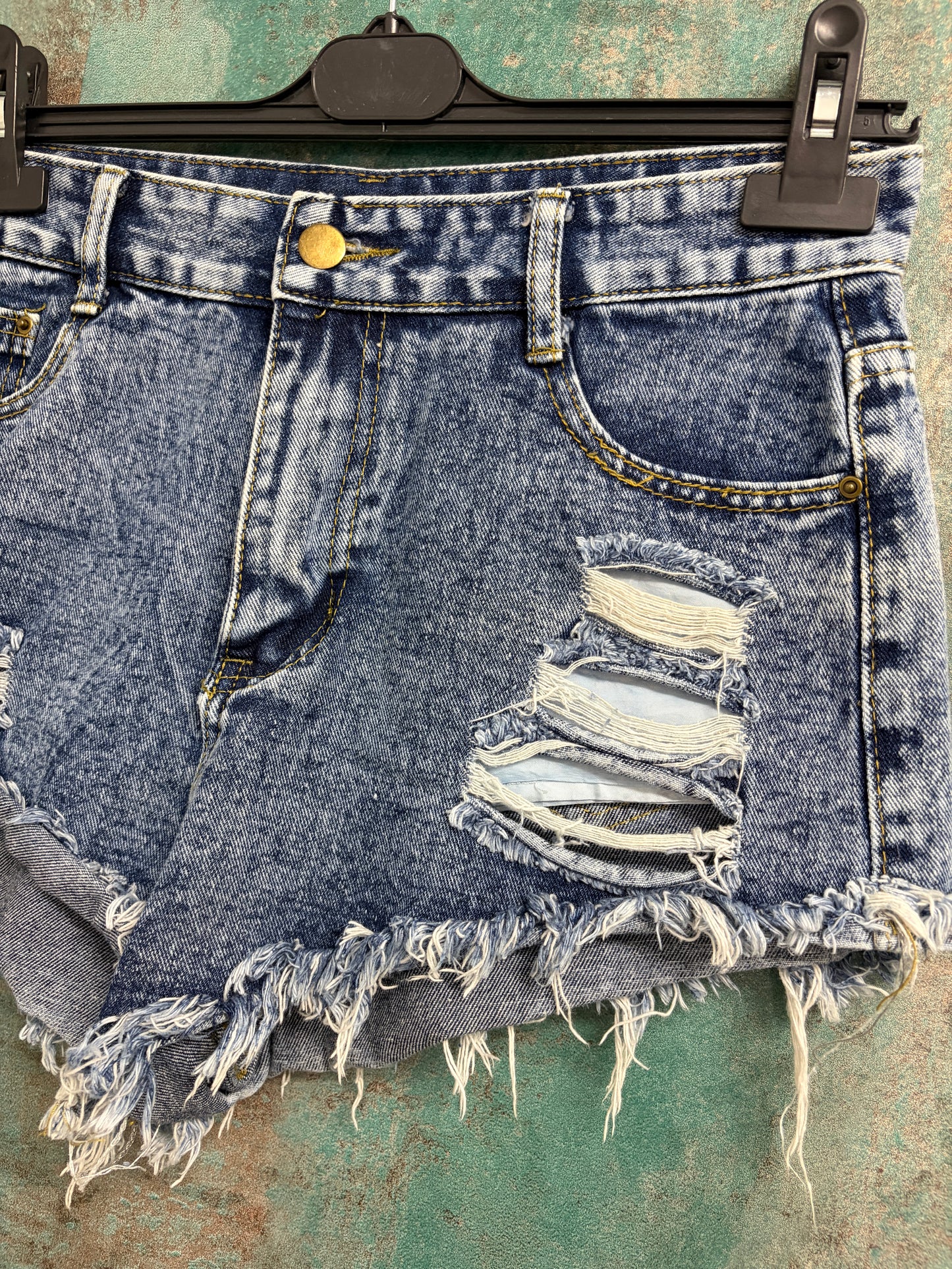 Pantaloni scurți damă din denim