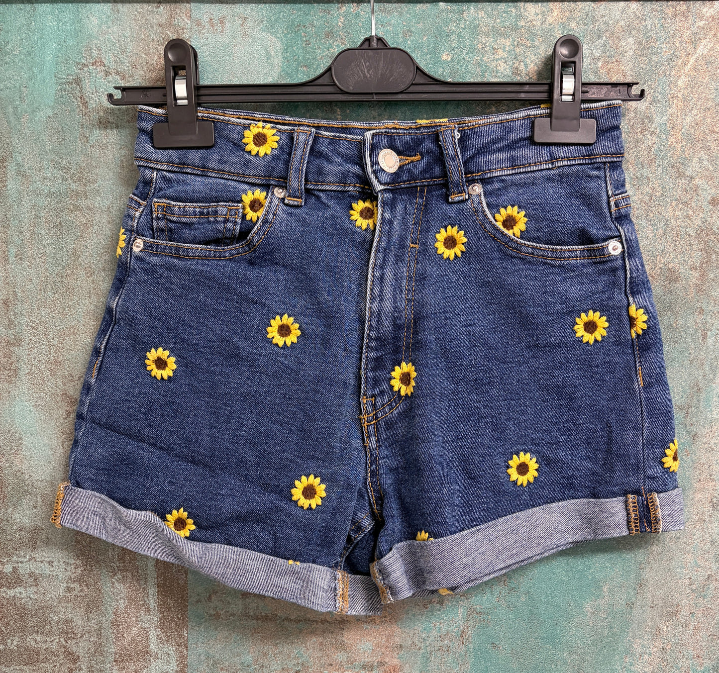 Pantaloni scurți damă din denim