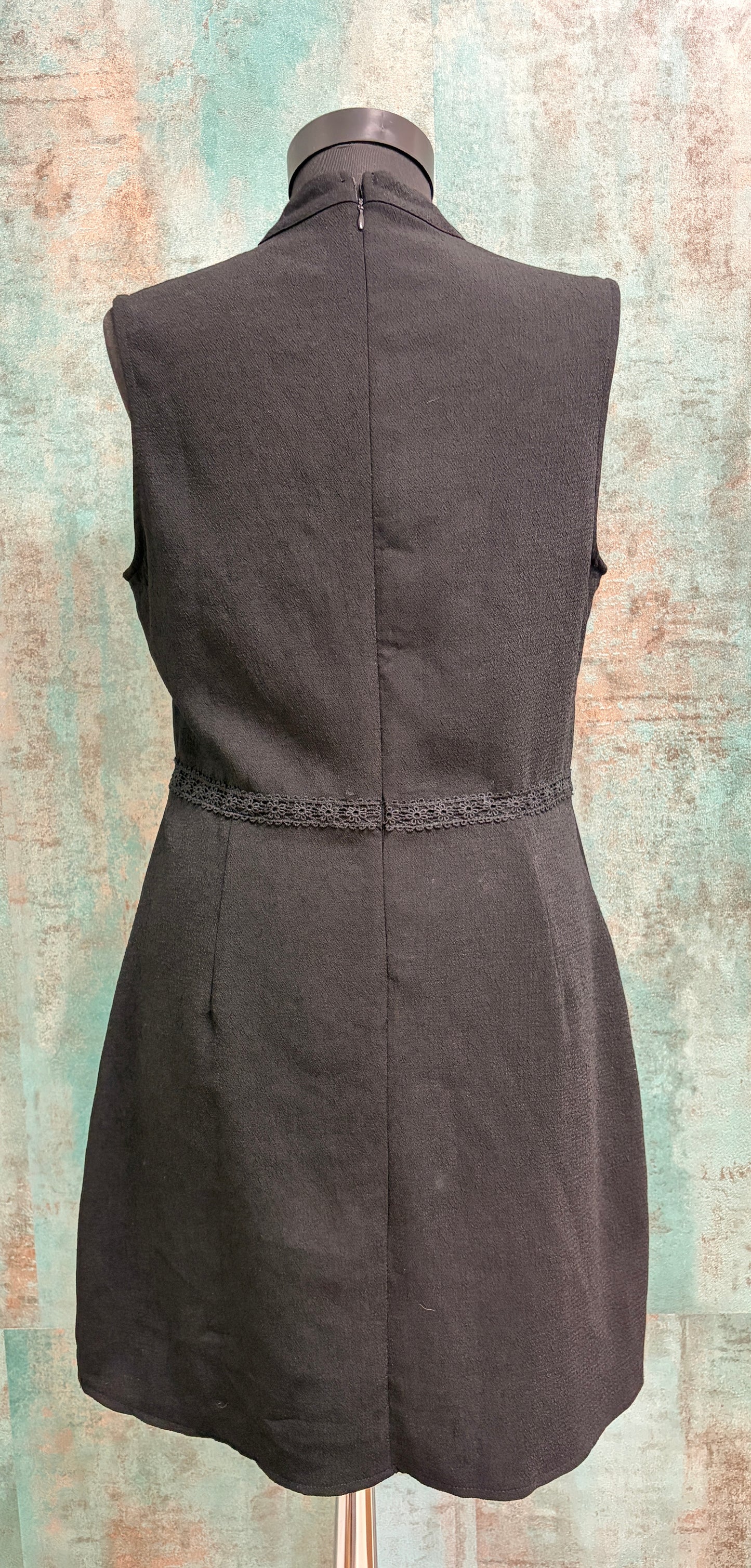 Rochie cu broderie
