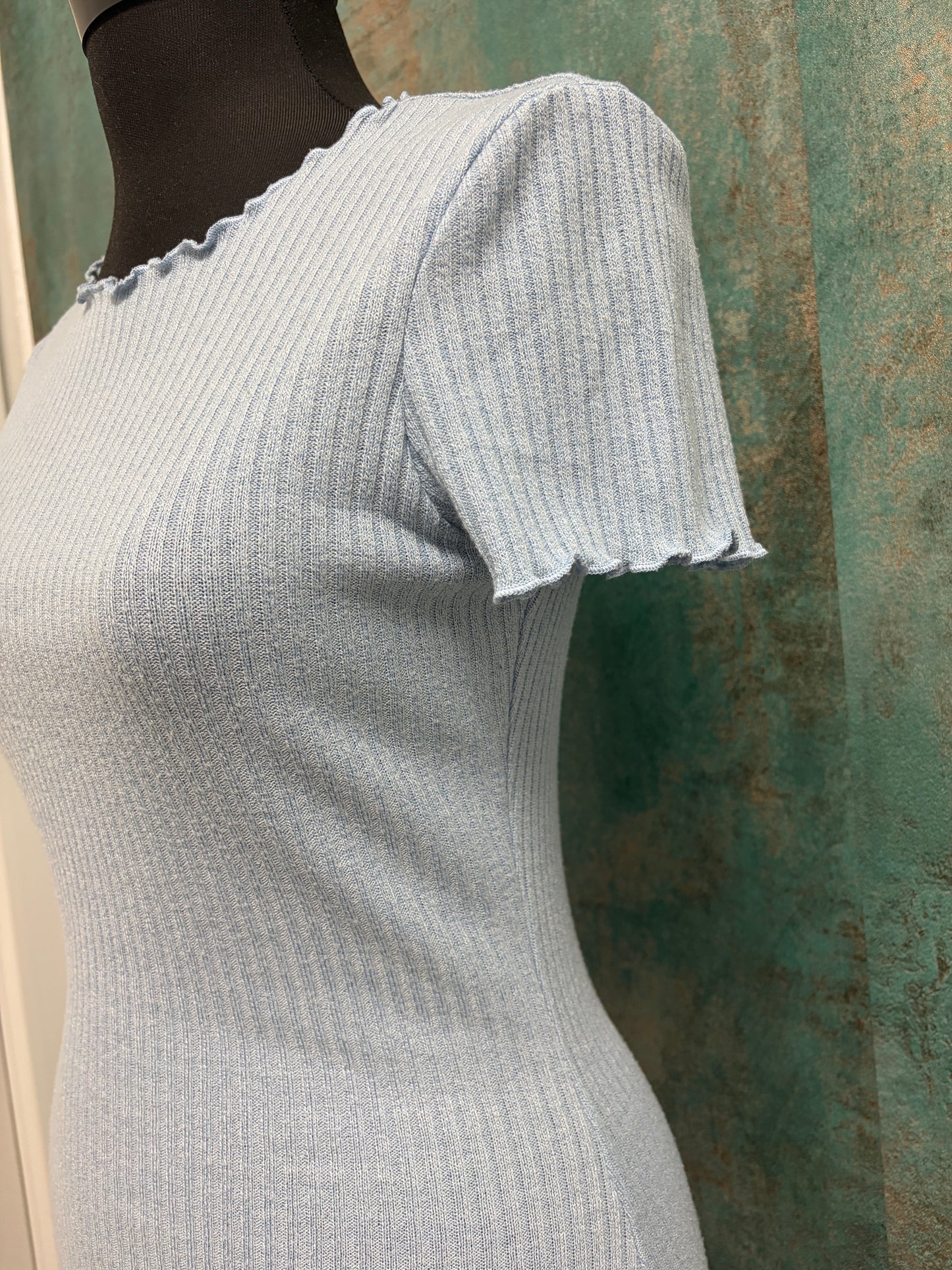 Rochie tricotată subțire