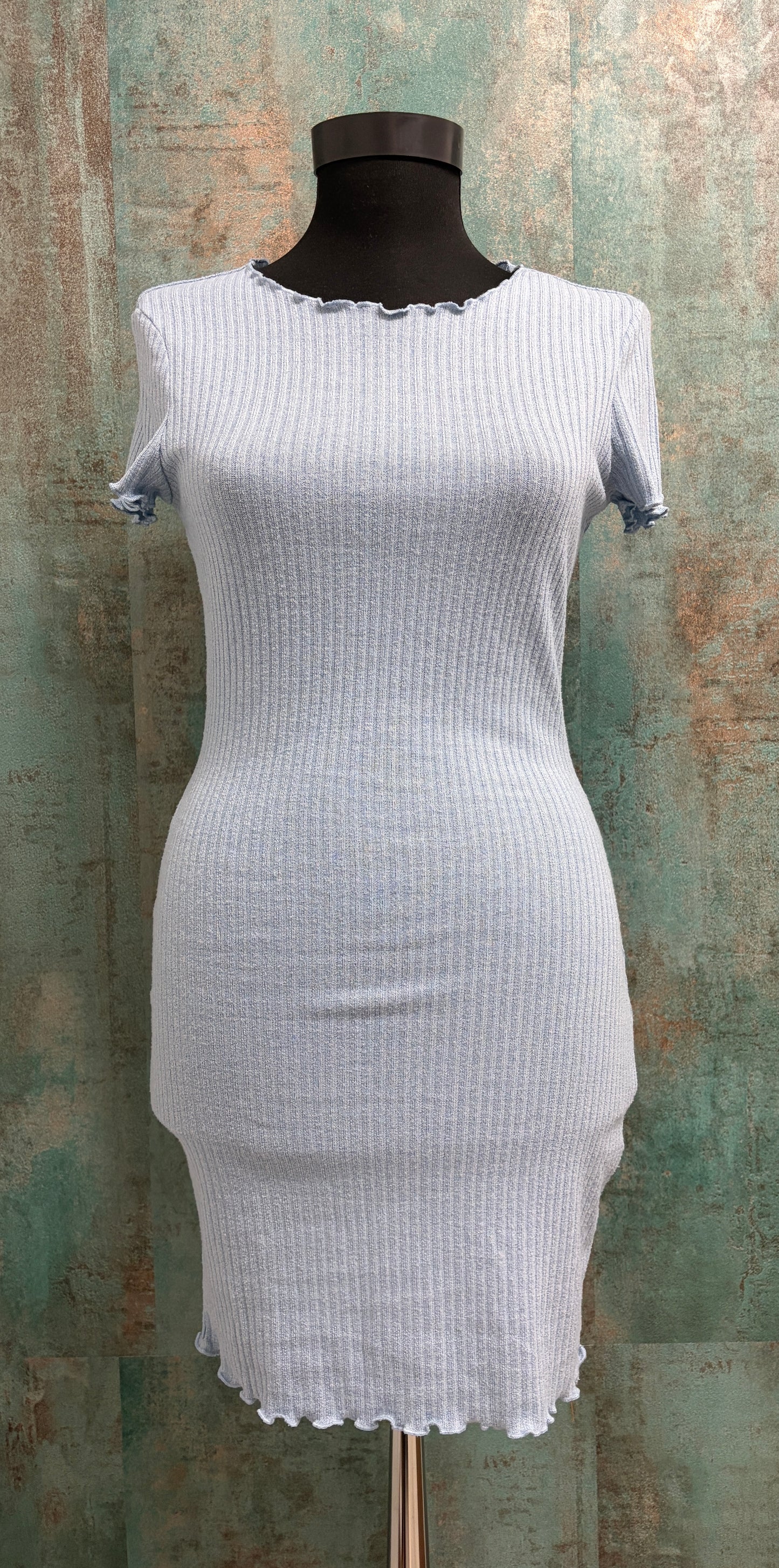Rochie tricotată subțire